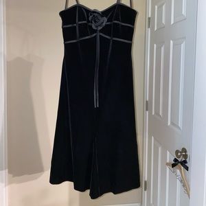 Black Cache velvet dress